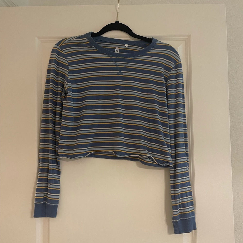 Pacsun cropped shirt